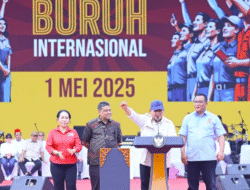 Guyon, Seru, dan Serius: Momen Tak Biasa Presiden Prabowo Bareng Buruh di May Day Monas 2025