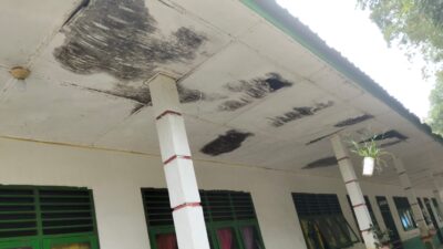 Pengawas “Pasang Badan”, Kepala Sekolah SMPN 1 Pulau Rakyat Kabur Saat Diperiksa Soal Dana BOS