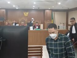 Jaksa Azam Pakai Uang Korupsi untuk Umrah dan Properti