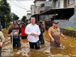 Banjir Maharta Belum Surut, Wali Kota Tangsel Turun Tangan