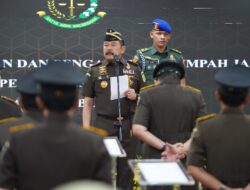 Jaksa Agung Lantik 34 Pejabat Baru, Tegaskan Komitmen Penegakan Hukum Bermartabat