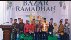 Diguyur Hujan, Bazar Ramadan Ciputat Timur Diserbu Warga