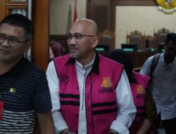 Dari Chromebook Mangkrak ke Lonjakan Saham: Fakta Persidangan yang Menyeret Nadiem Makarim