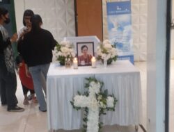 Duka di Tangsel: Ibunda Ketua SMSI Wafat, Pelayat Padati Rumah Duka