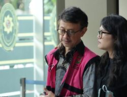 Tuntutan 12 Tahun, Siapa Paling Bertanggung Jawab?