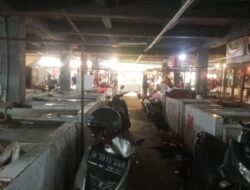 Pedagang Pasar Ciputat Keluhkan PKL Liar, Minta Disperindag Tangsel Bertindak