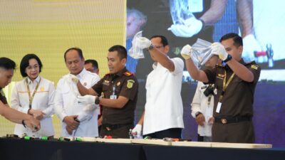 Kejaksaan Musnahkan 14 Jam Tangan Palsu Milik Terpidana Asabri Jimmy Sutopo