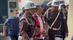 Febrie Adriansyah Diperiksa Kejagung, Tangan Diborgol