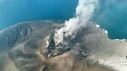 4 Gunung Api Indonesia Erupsi Bersamaan